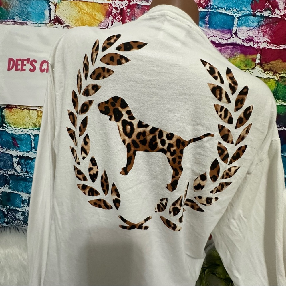 PINK VS LARGE EXCELLENT CONDITION CHEETAH 🐆 PRINT PUP LONG SLEEVE